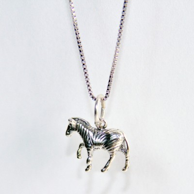 zebra necklace2